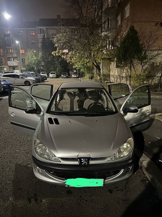 Vând Peugeot 206
