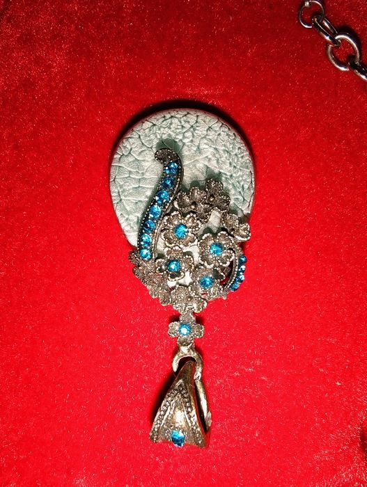 Кулон для женщин