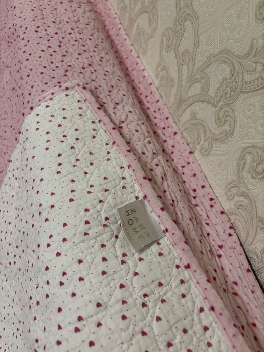 Одеяло - покрывало  с бархатистой розовой  стороной -ZARA HOME