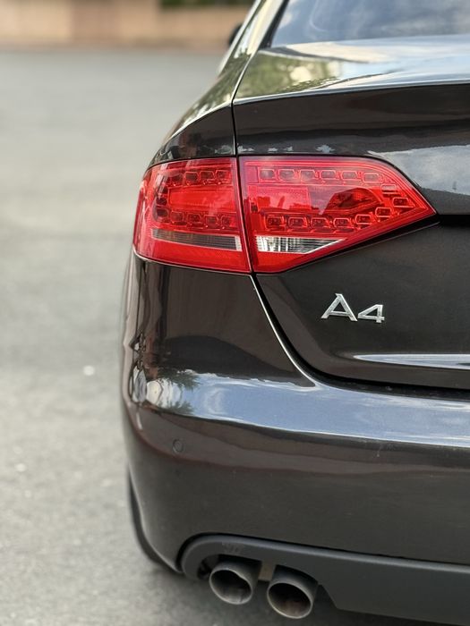 Audi A8 B8