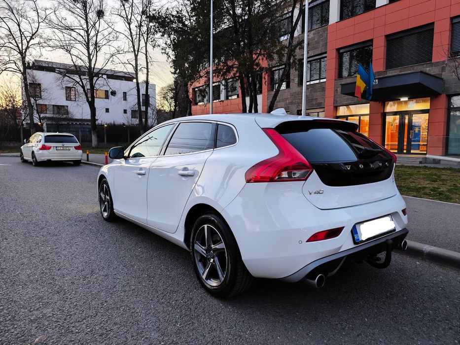 Volvo V40 R Design 2.0 Diesel D4, 190 Cp/Hp, panoramic, biturbo, piele