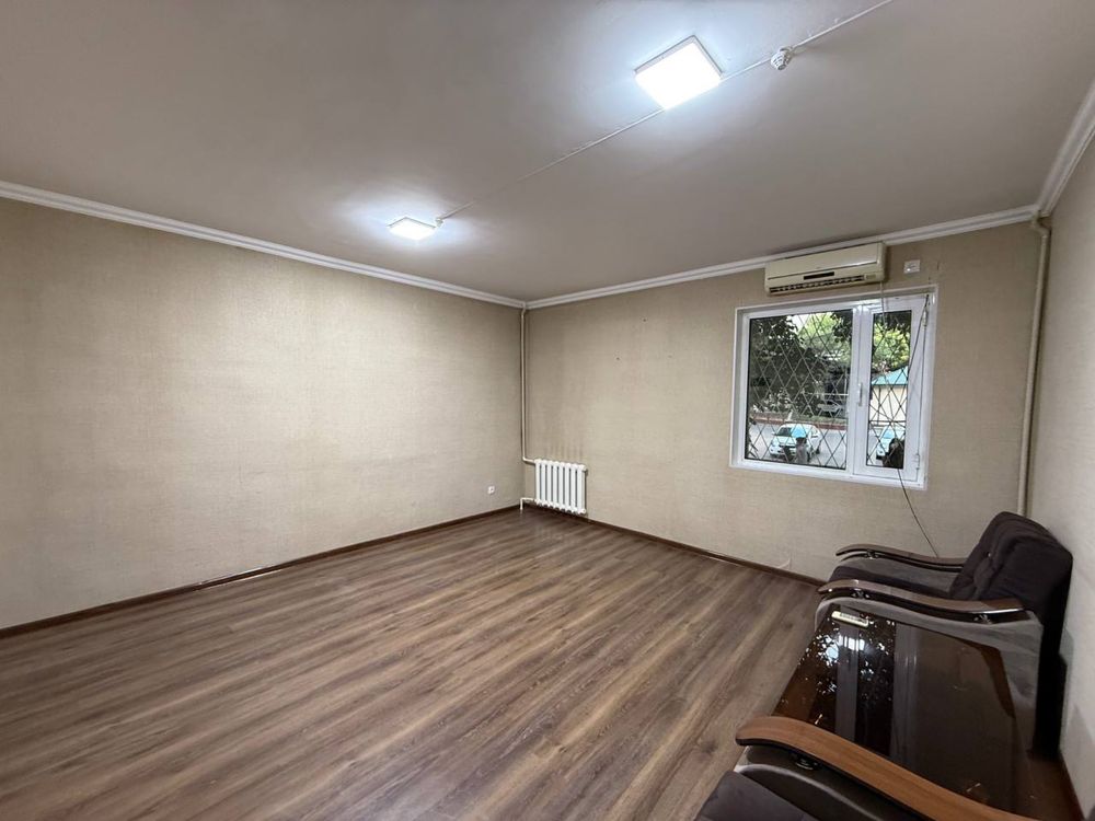 Аренда ПодОфис Ориентир Метро Новза  90м2 2300$ торг