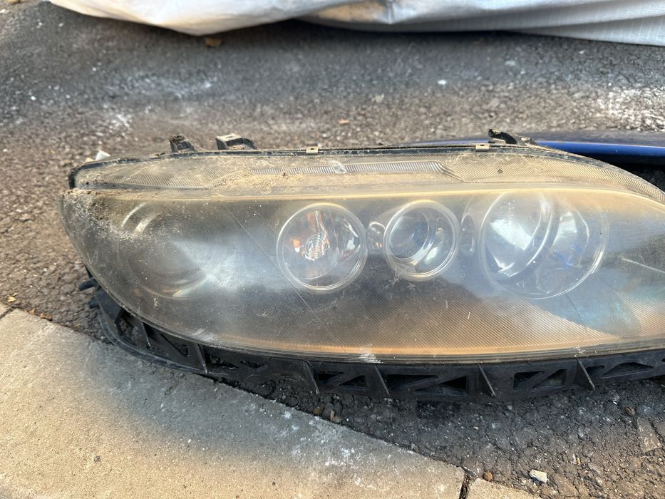 Faruri xenon mazda 6 +eleron