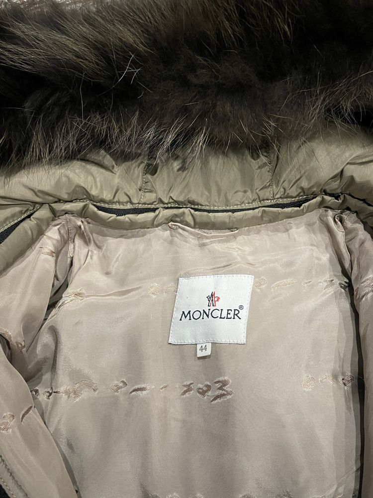 Moncler зимно дамско яке
