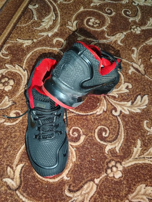 Adidași Nike universali