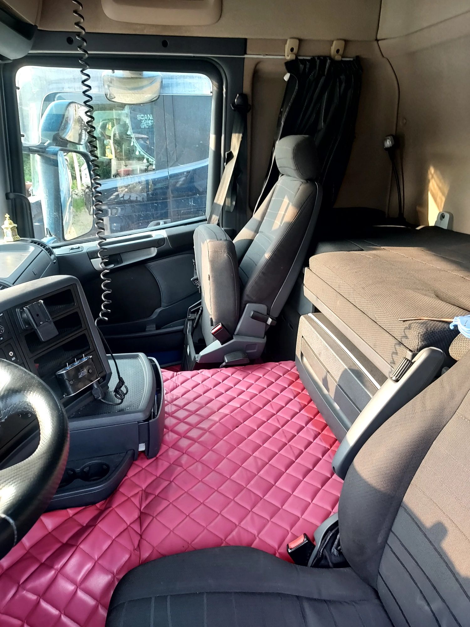 Vand Ansambu cap tractor cu remorca bena