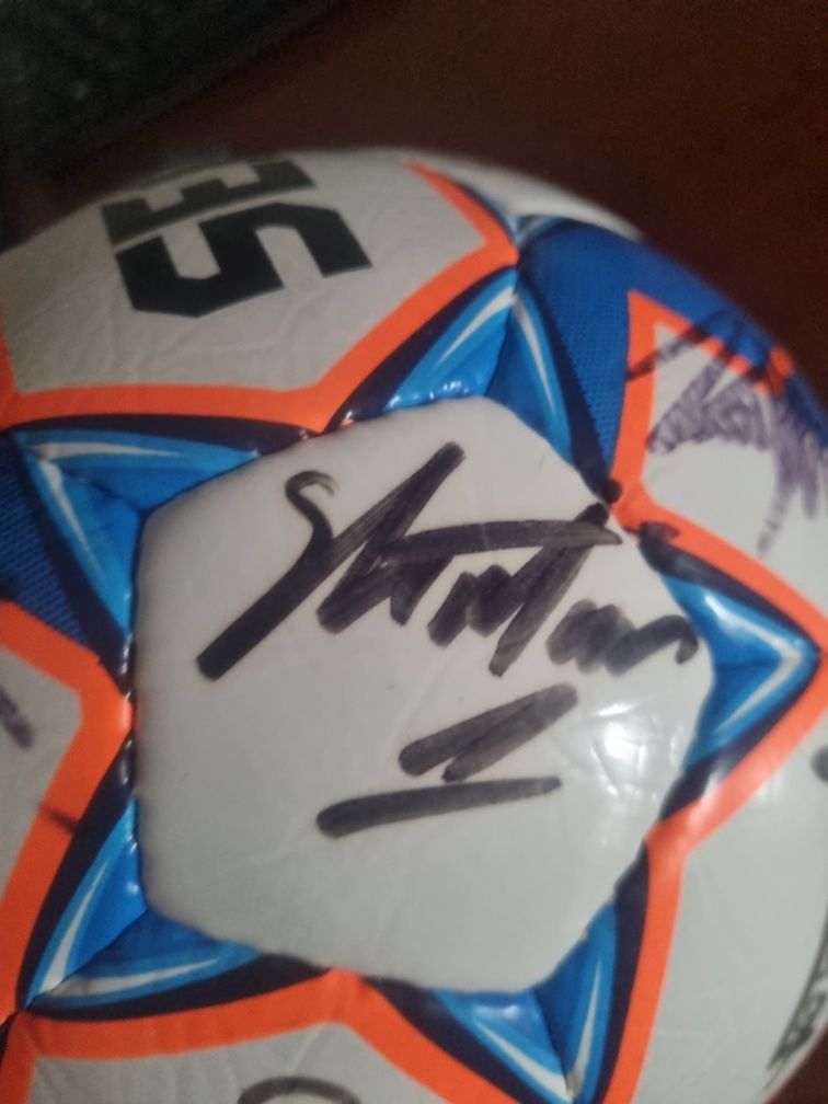 Minge semnata de jucătorii de la Fc arges sezon  22/23