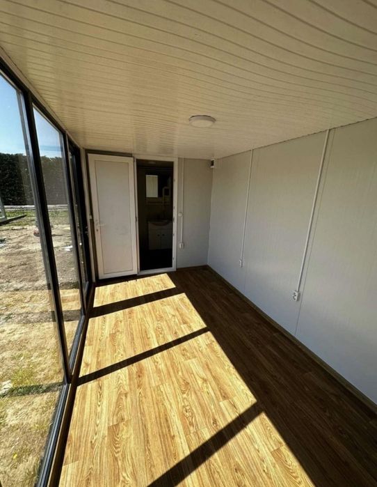Container modulare tip birou cu vitrina