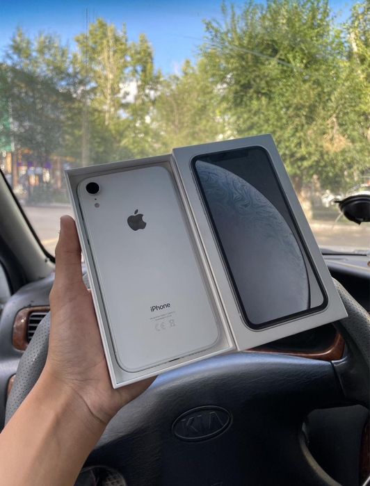 Продам срочно iPhone XR 64GB