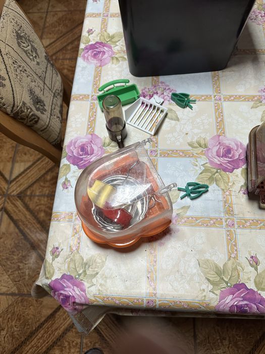 Vând colivie mare Greta