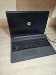 Vând laptop Hp 255 G8 cu procesor AMD Ryzen 3 325OU
