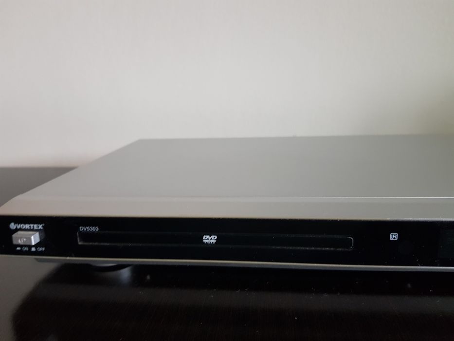 DVD  marca Vortex cu telecomanda