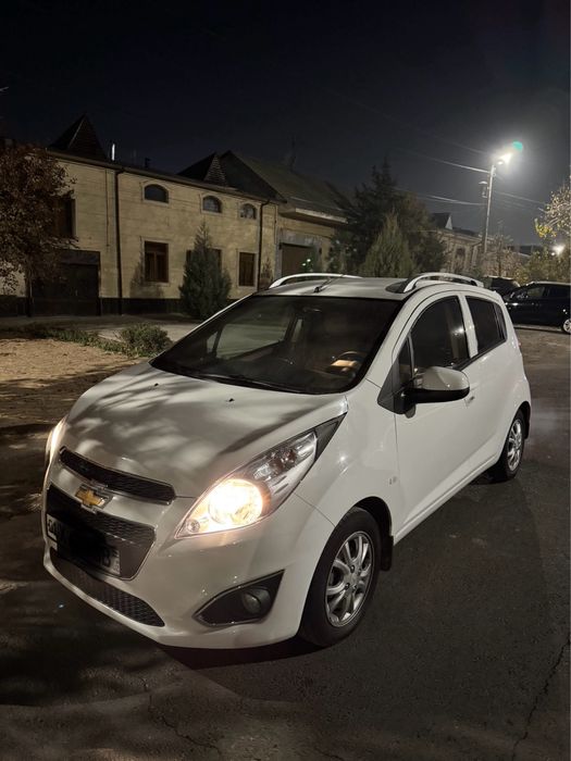 Spark sotiladi 4 poz full