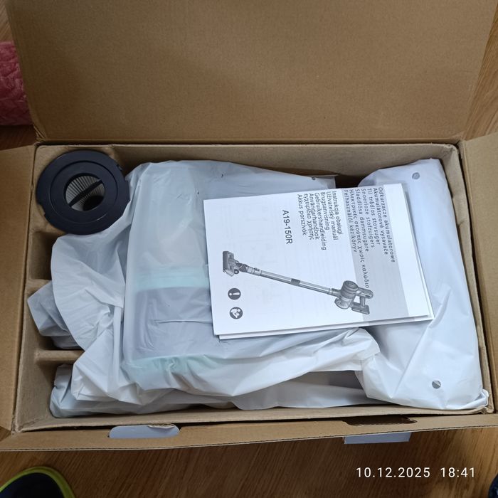 Вертикална акумулаторна прахосмукачка