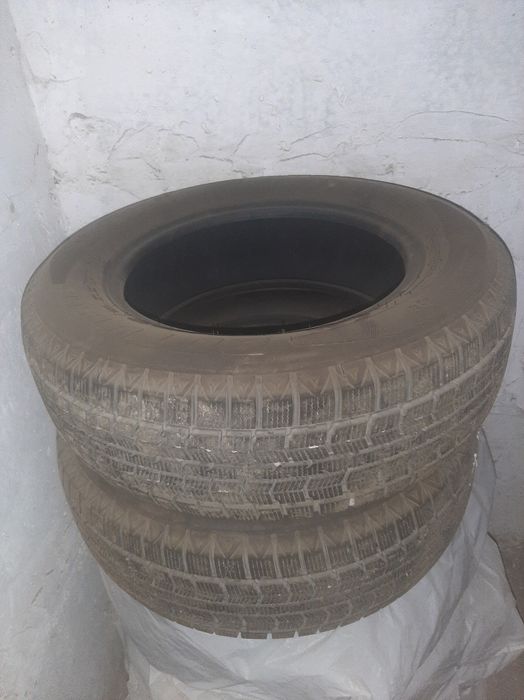 Зимный шина сатылады. 2 ай тагылган.  Почти новый
