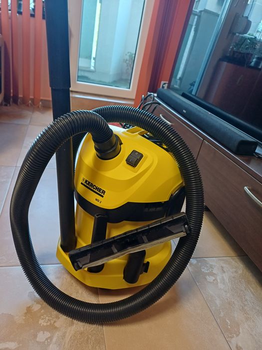 Прахосмукачка Karcher WD2