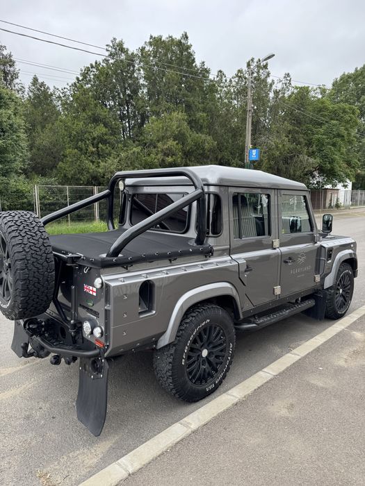 Vand /Schimb Land Rover Defender 110 Projekt KAHN, Limited Edition