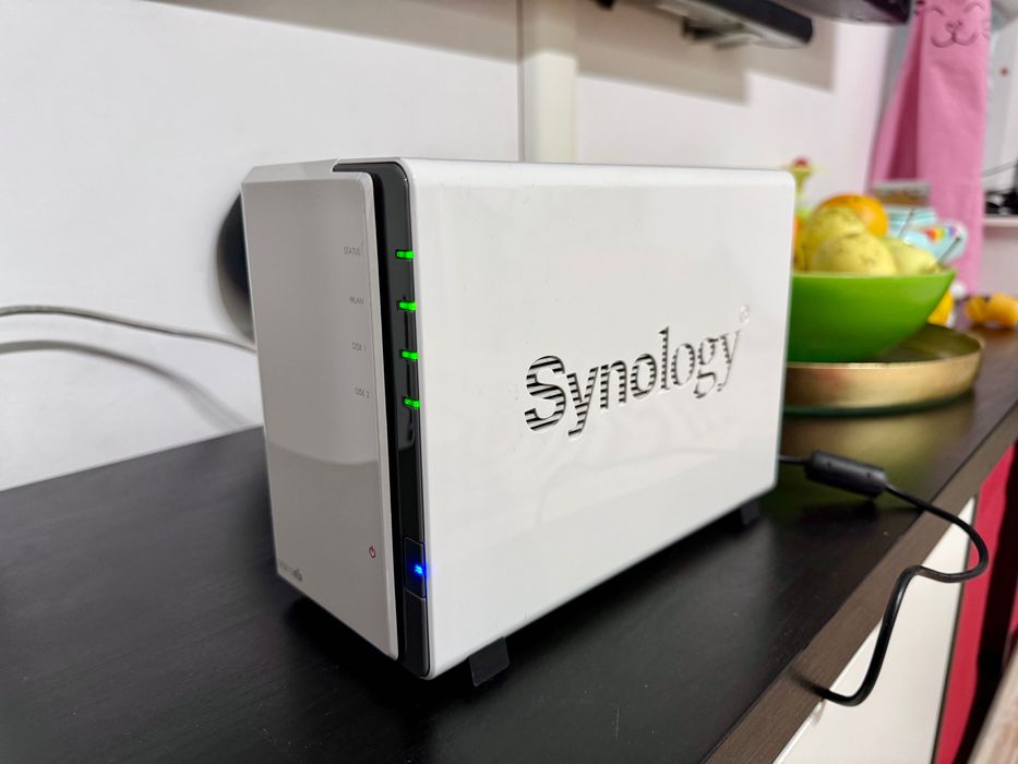 NAS Synology DS213air WiFi – 2TB (2x1TB HDD incluse) bine intretinut