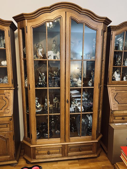 Mobilier din stejar masiv