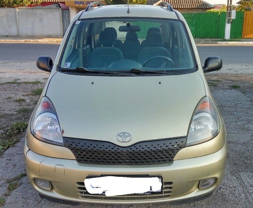 Piese Toyota Yaris Verso