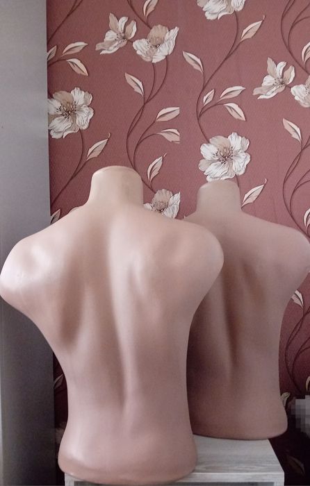 Манекени за дрехи