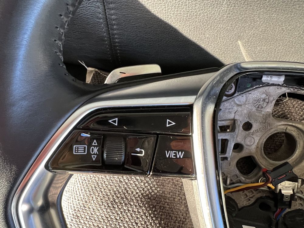 Волан за Audi A6 A7 4K A8 4N 2018-2021г с подгряване и Вибрации