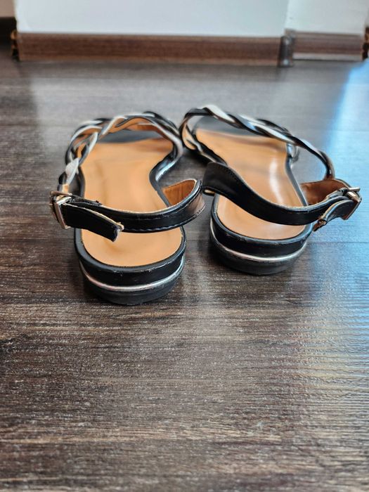 Sandale negre cu argintiu 36