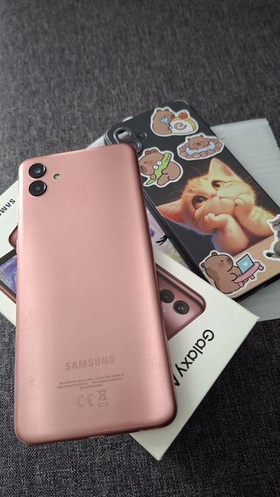 Samsung in stare bună cadou 2 huse si o folie de sticla