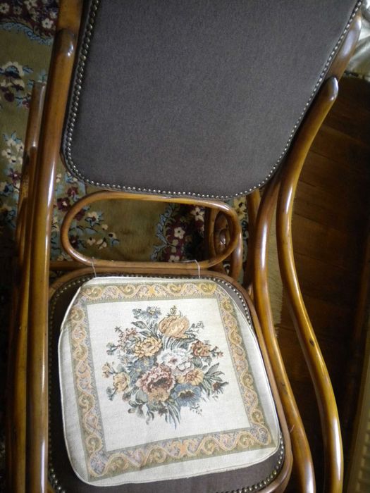 Balansoar Thonet vechi / retro - Recondiționat !