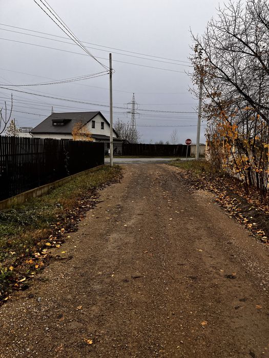 Vand teren intravilan 1000 mp