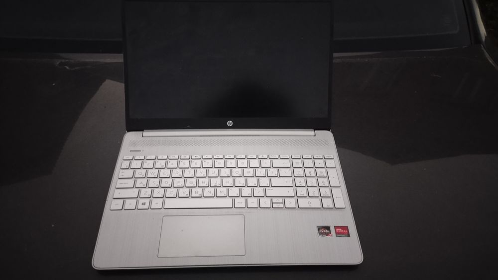 Ноутбук под ремонт Hp 15s-eq1048ur