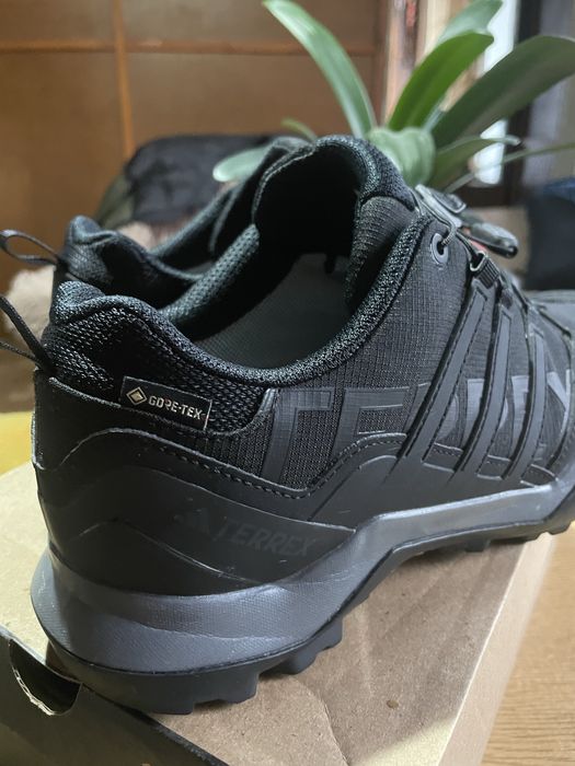 Продавам маратонки