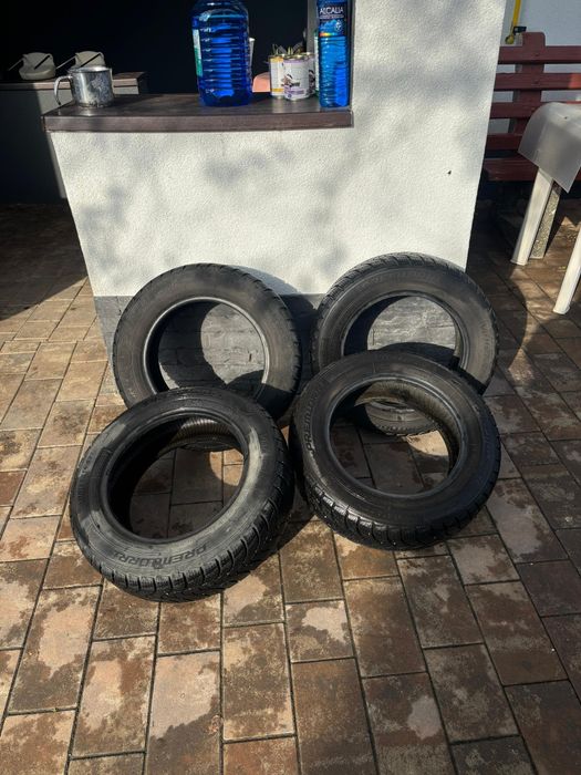 Set 4 anvelope pentru iarna puțin purtate