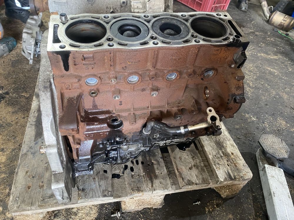блок с колян вал и бутала ягуар хф 2.2д jaguar xf 2.2d