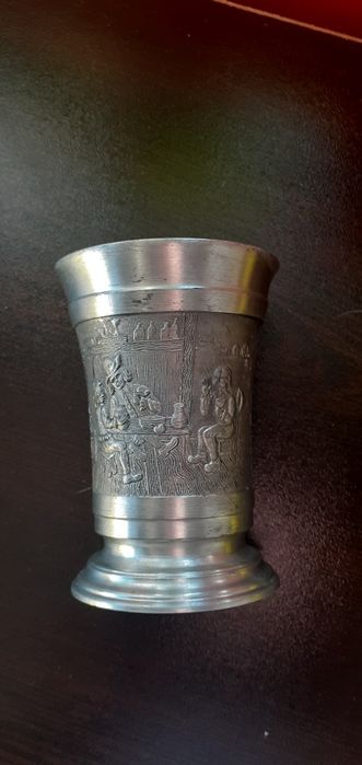 Метална немска чаша