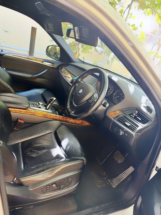 Vând BMW X5 2009