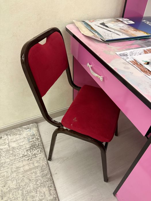 Стол письменный детский