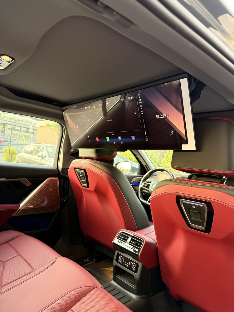 Bmw i5 35L notarius