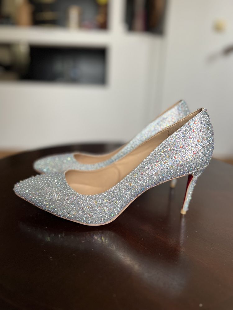 Pantofi stiletto cristale Louboutin