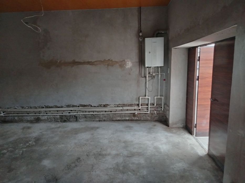 Пахтакорда ер майдони 424 м2 булган жой сотилади мурожат ун тел : 9726