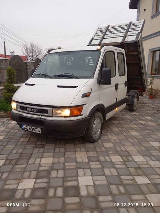 Vând Iveco daily basculabil 7 locuri