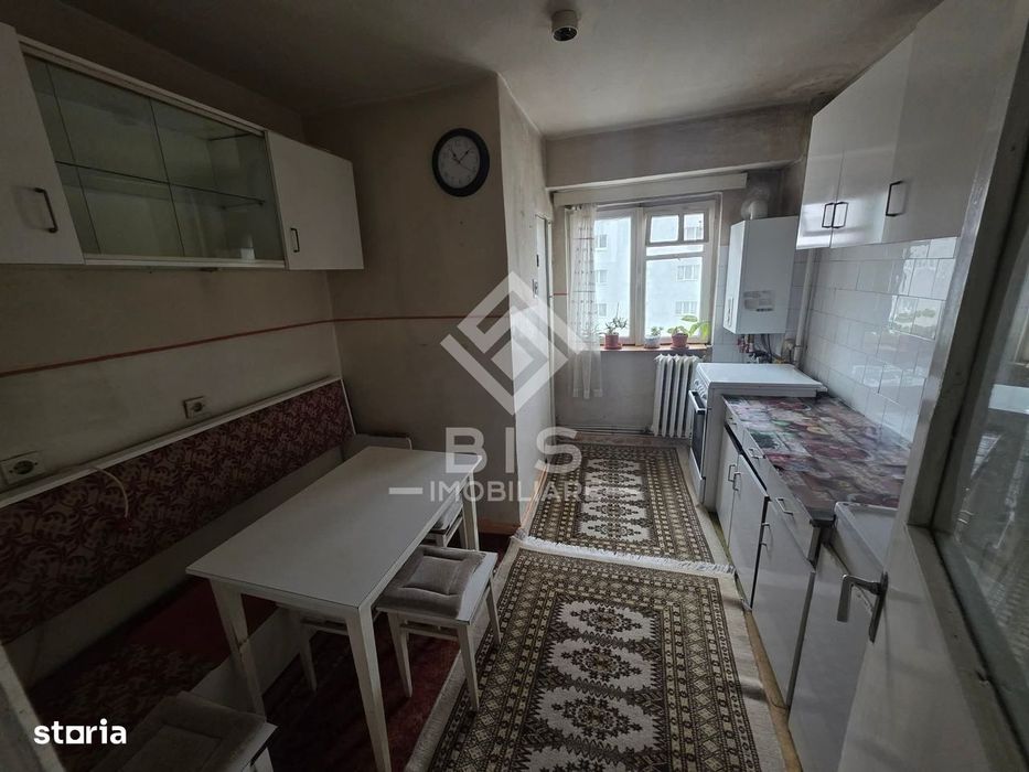 Apartament 2 camere decomandate