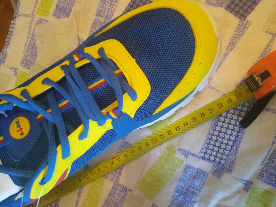 Adidasi bărbați, superbi mărimea 46