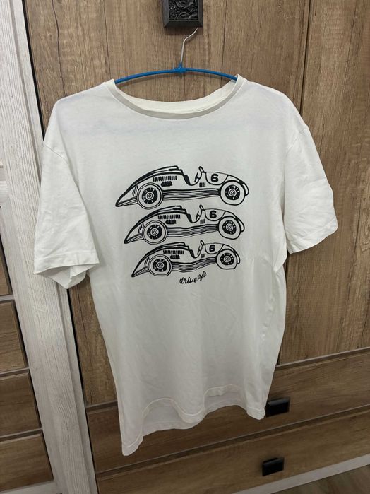Tricou Alb Barbati Sinsay imprimeu " CARS " , Marimea S (EUR38)