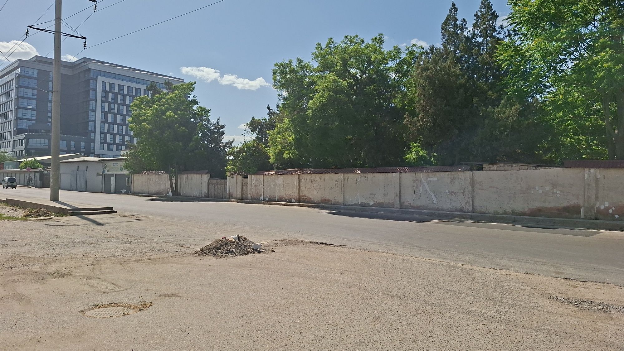 Ассаломалейкум база сотилади