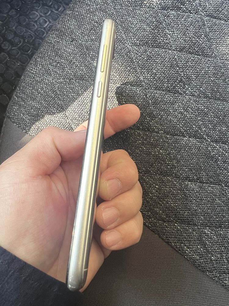 Sotiladi Honor 7S
