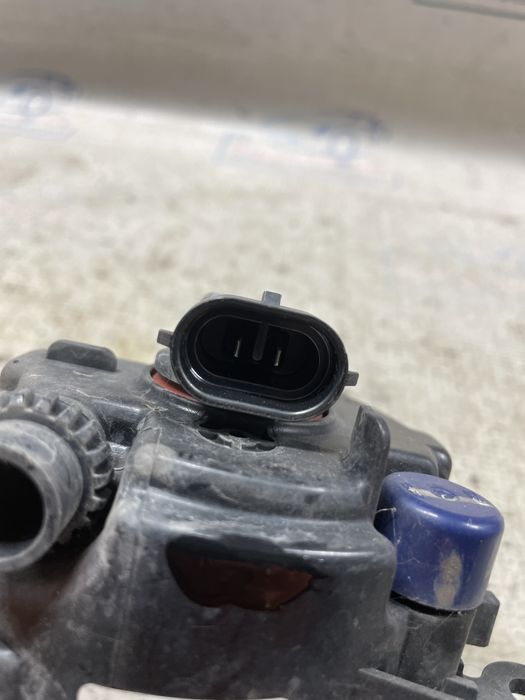 proiectoare stanga  suzuki vitara 2017