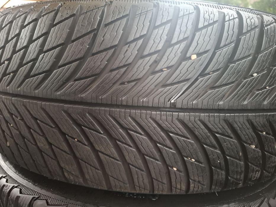 Set 4 anvelope iarna  235 60 18 Michelin