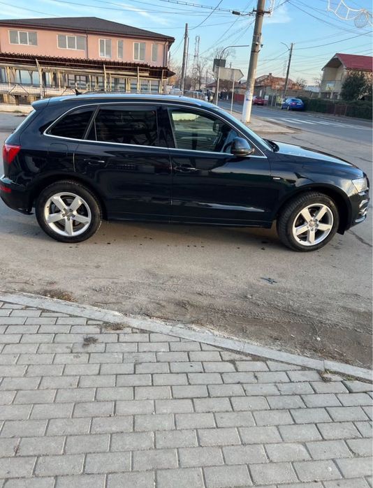 *Audi Q.5 Sline.