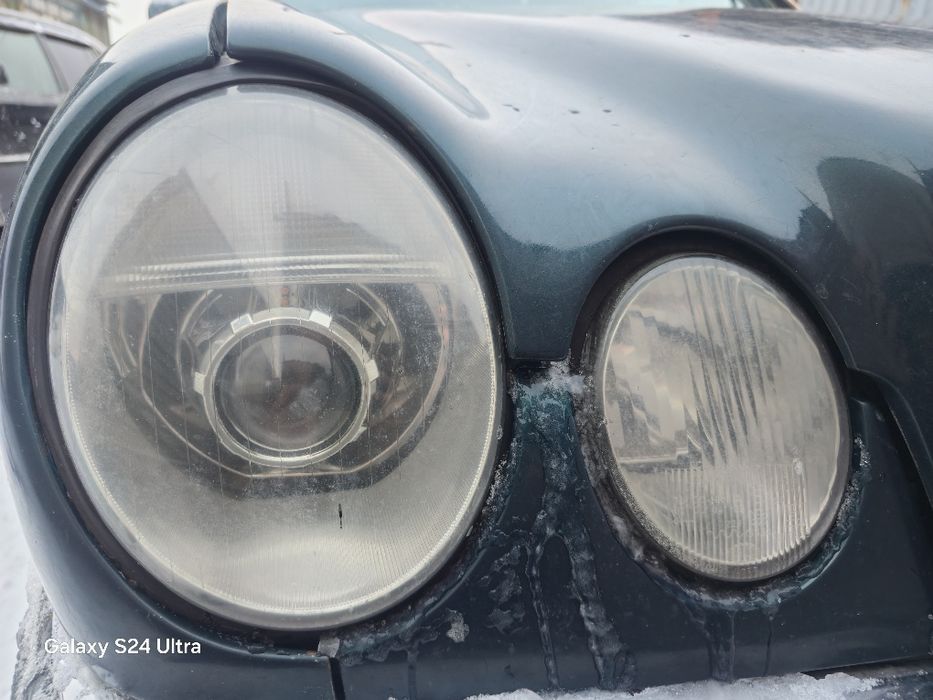 Продам фары на w210